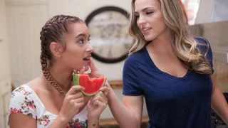 Nice And Juicy - Mom Knows Best - 1110846