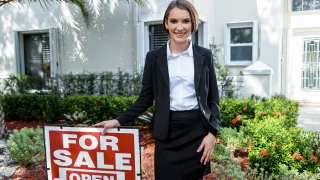 Making The Sale 2 - Look At Her Now - 1101377