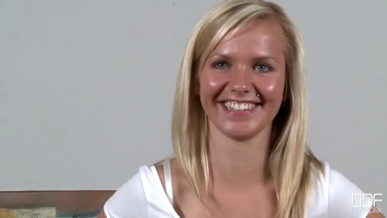 Bella's Butterfly Wings! - PornWorld - 103648