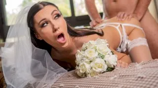 Runaway Bride Needs Dick - Brazzers Exxtra - 29528