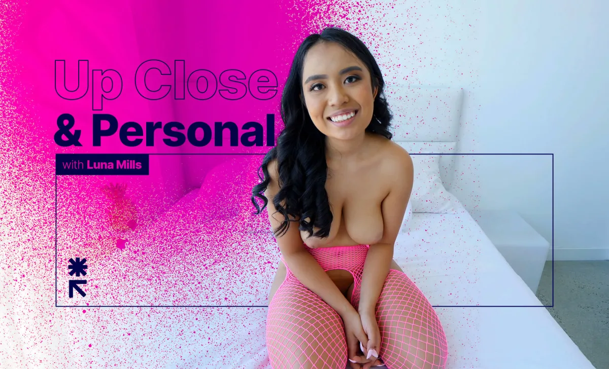 Up Close & Personal with Luna Mills - Life Selector - 39552