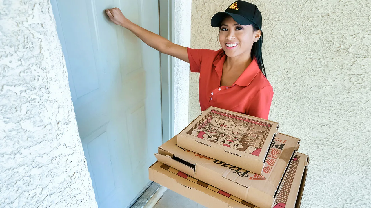 Delivery Girl - Little Asians - 39724