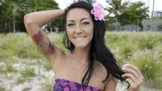 Nature Walk Takes X-Rated Turn - I Know That Girl - 56868