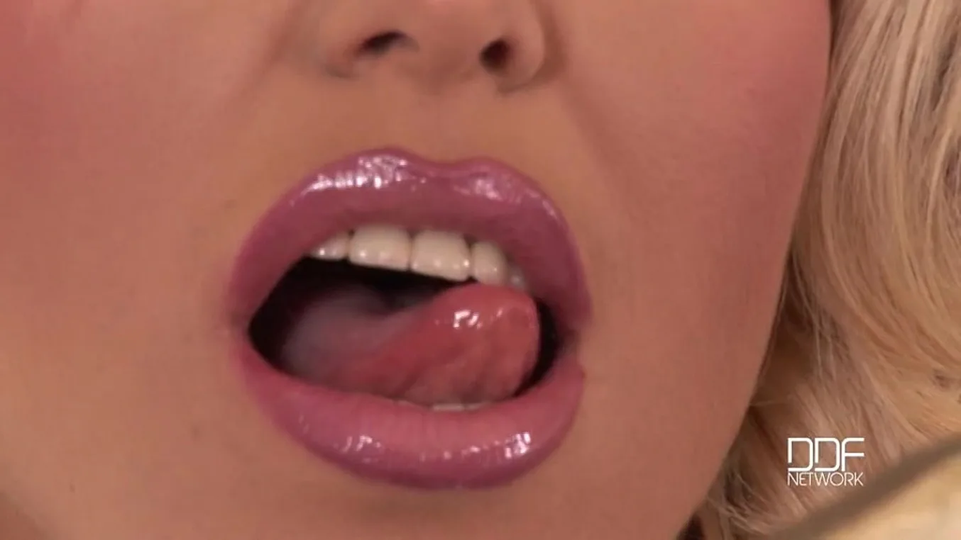 What a body! What a face! - PornWorld - 75588