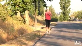 Running with her shapely legs! - PornWorld - 81877