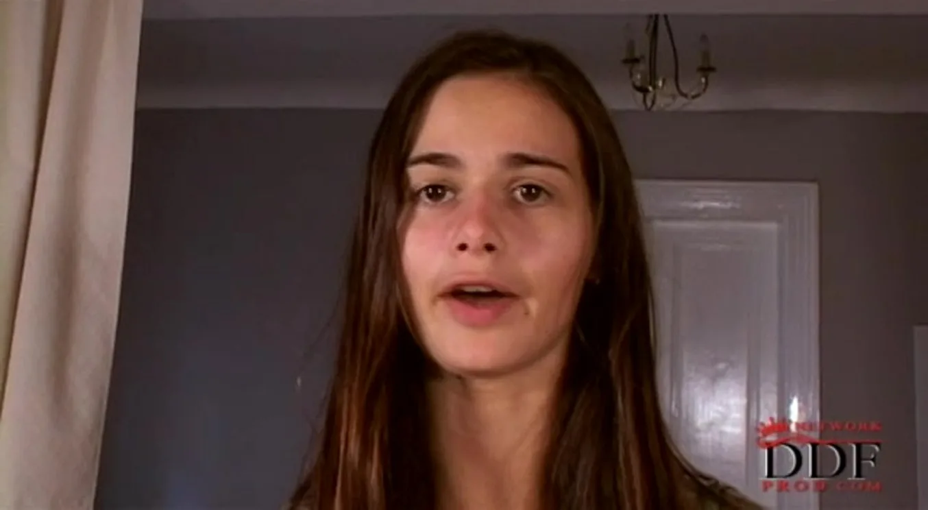 Sexy Babe Hardens Our Whistles! - PornWorld - 81957