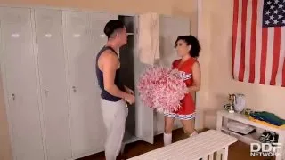 Lick That Dick: Petite Latina Goes For His Grand Cock - PornWorld - 113443