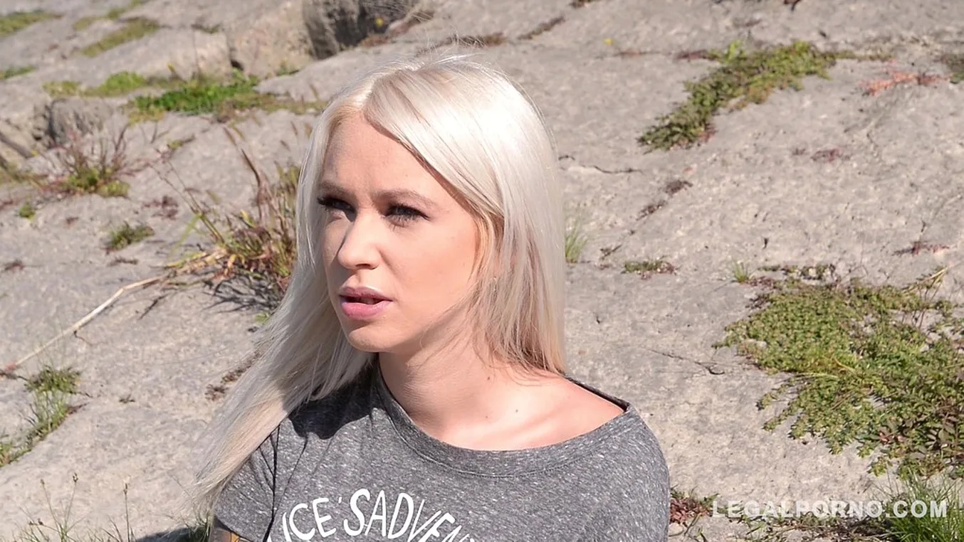 Jogger ass fucks young teenager Arteya while she rubs her shaved wet pink GP459 - PornWorld - 116645