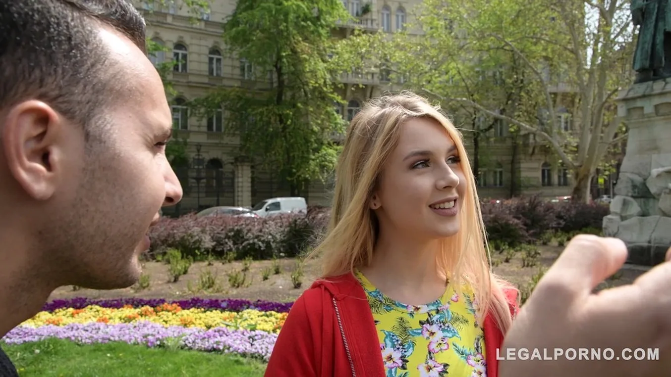 Petite schoolgirl Alecia Fox fucked balls deep by artist's thick boner GP705 - PornWorld - 117392