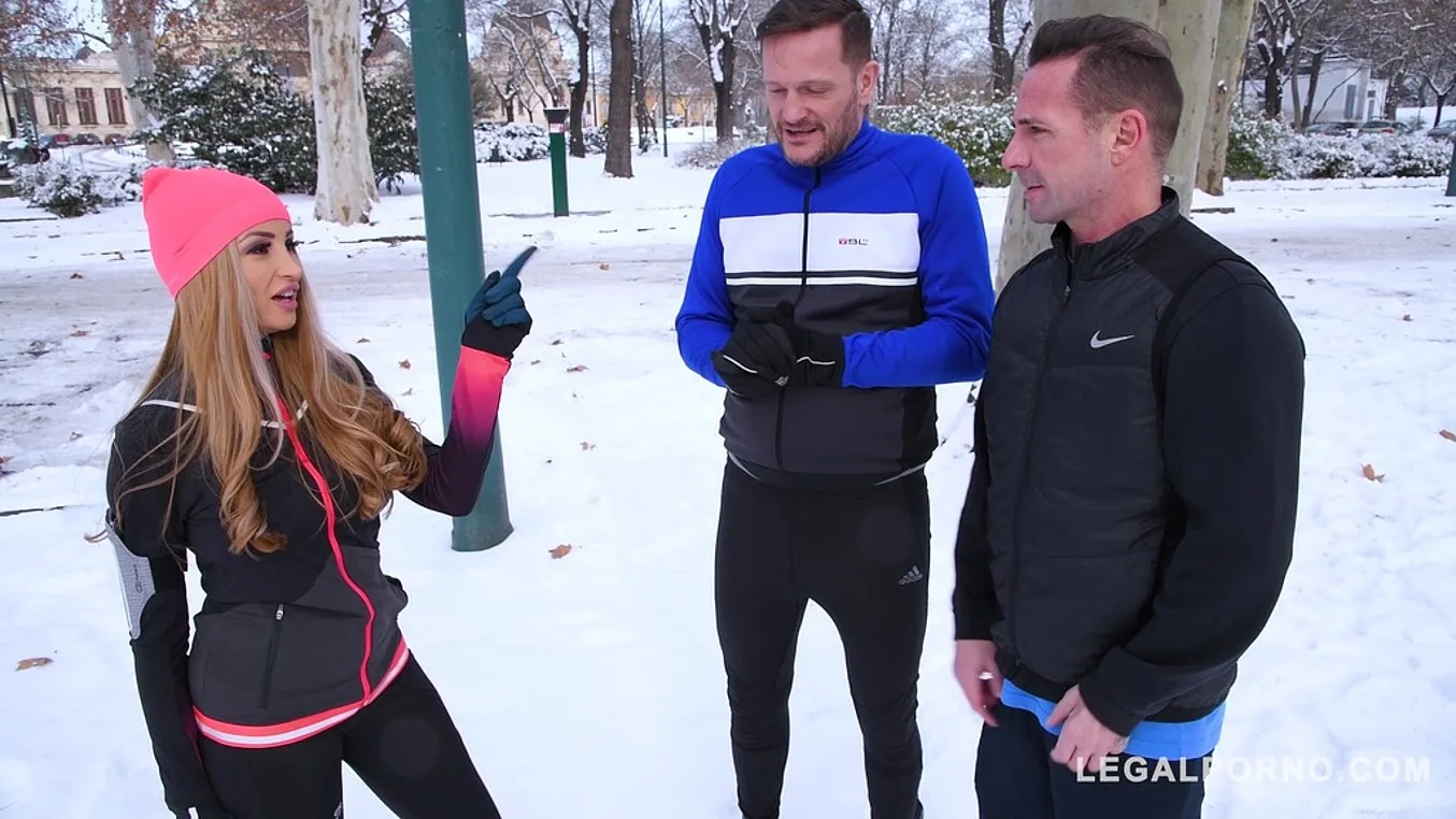 Two thick dicks for snow angel Alyssia Kent makes her cream & scream for more GP787 - PornWorld - 117624