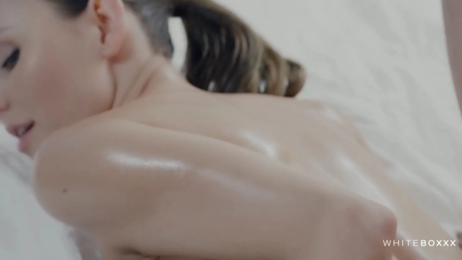 Hot Lesbians Enjoy Each Other's Twats - The White Boxxx - 122924