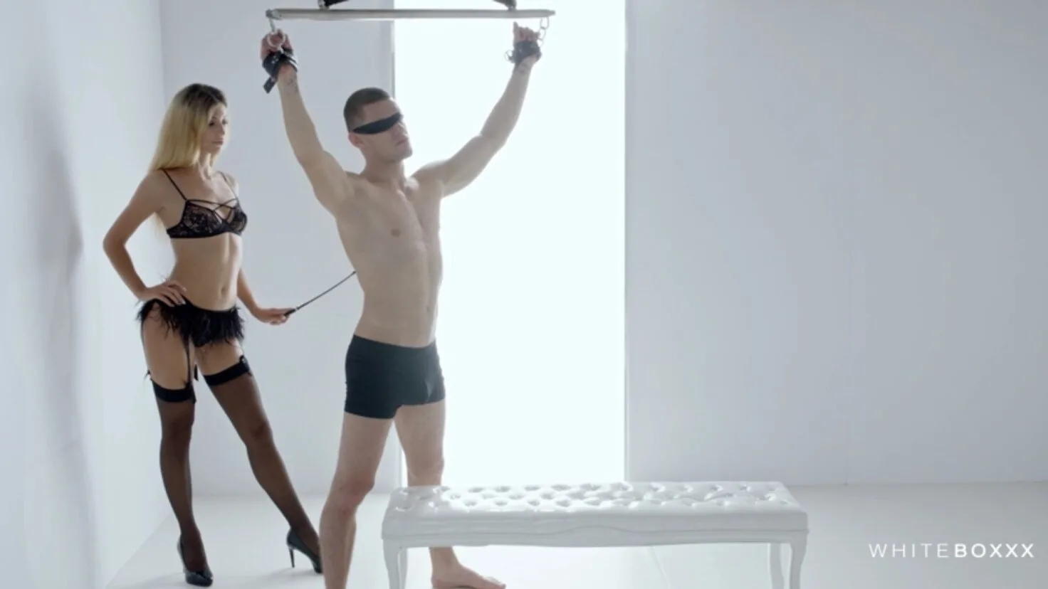 Sexy Woman Dominates His Boyfriend - The White Boxxx - 123220