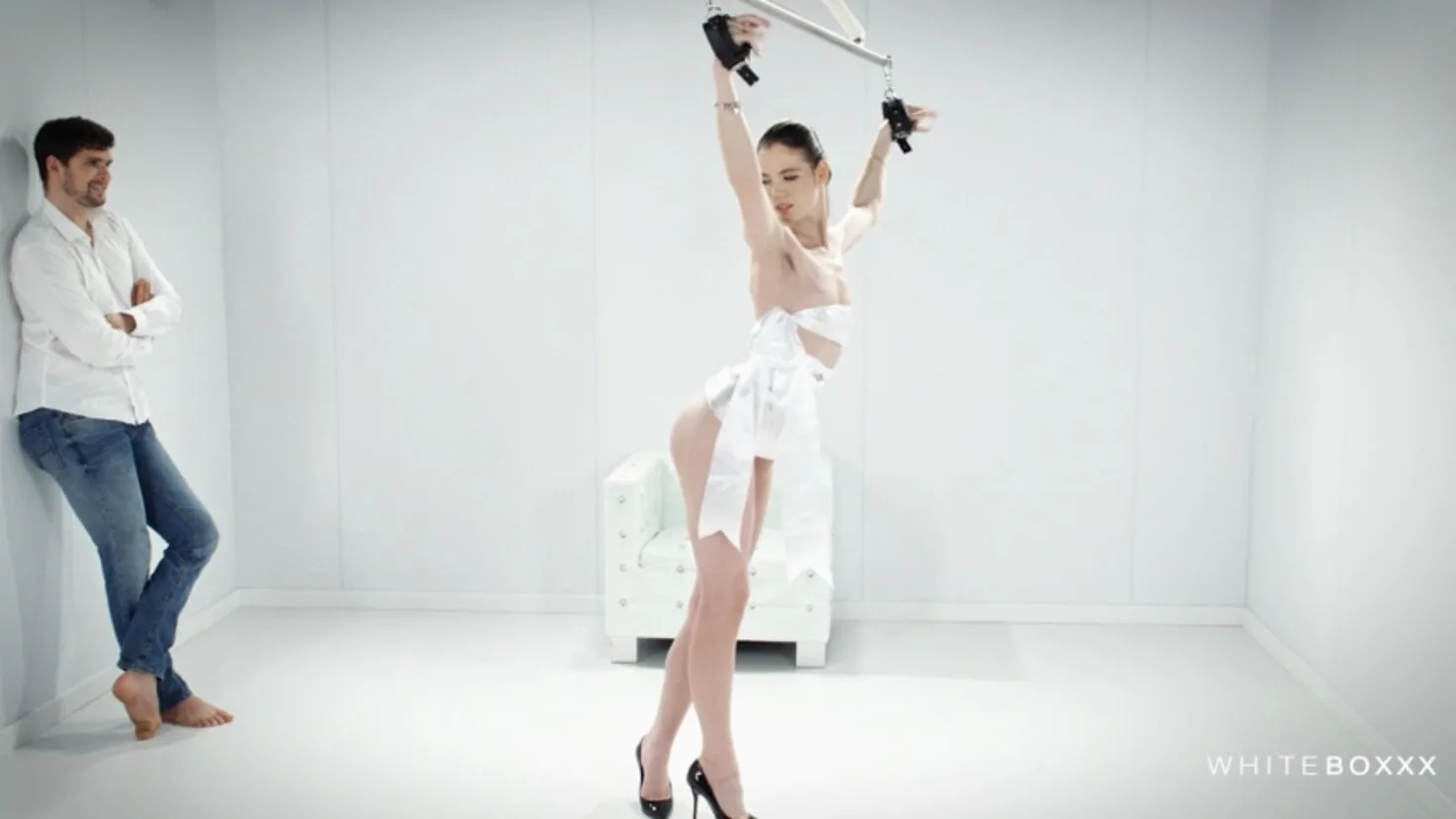 Sexy Girl Tries Anal For The First Time - The White Boxxx - 123246