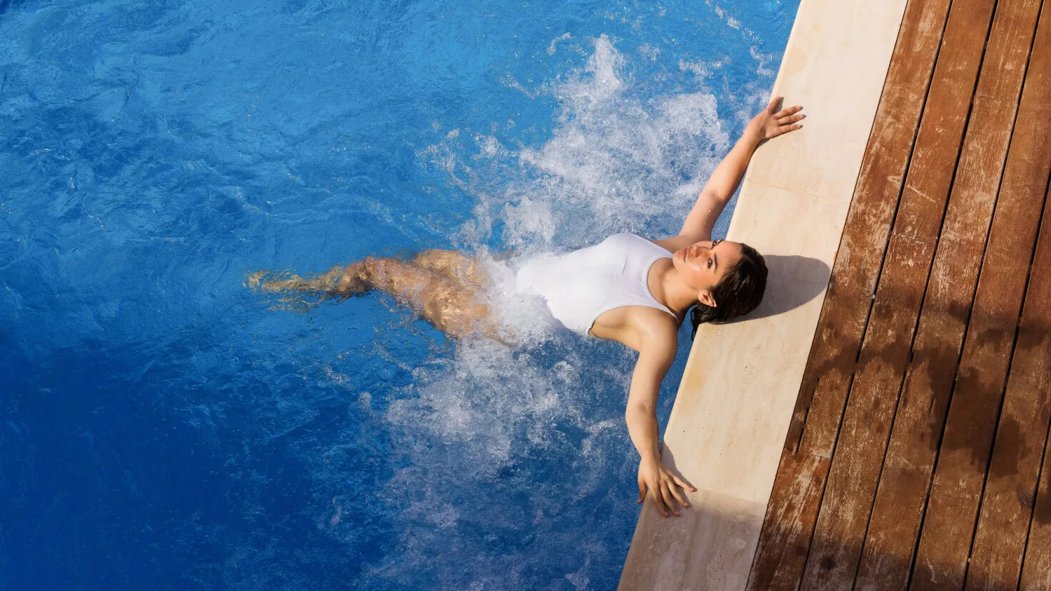 Wet And Wild - The White Boxxx - 123594