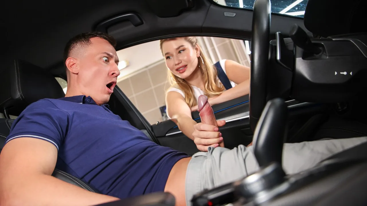 Wax on, Wack off - Horny Hostel - 1139646